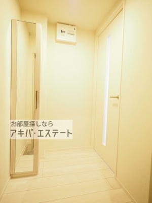 【玄関】 | プレミア五反野 | 同一仕様写真