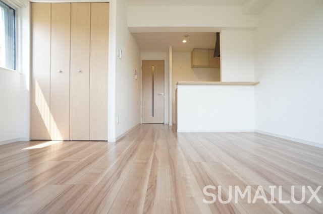 熊本市西区池田４丁目の賃貸マンションの居間・リビング