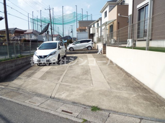【駐車場】