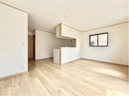 鷹の台の居間・リビング|リビングイン階段で家族間のコミュニケーションUP♪