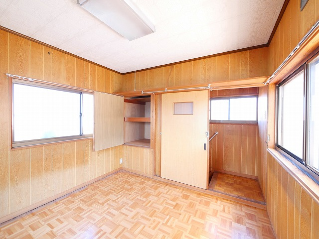 九条町貸家の洋室