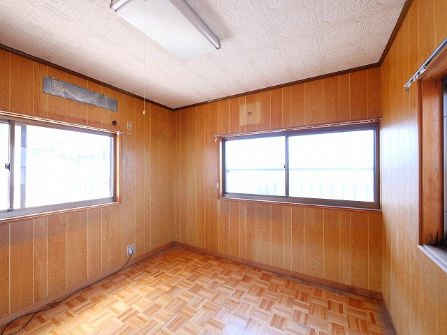 九条町貸家の洋室