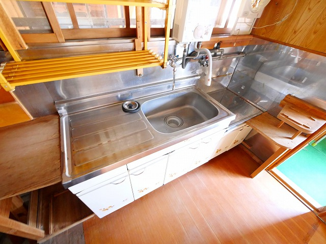 九条町貸家のキッチン