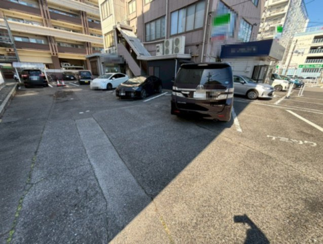 安城第1東海ビルの駐車場