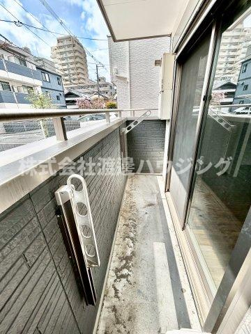 イーストサイド江坂のバルコニー