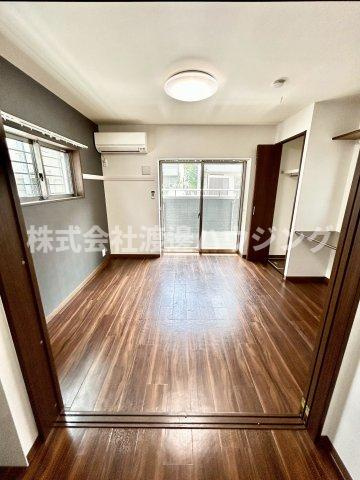 イーストサイド江坂の内装