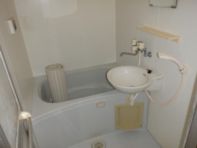 第二エスハイツ津田の浴室