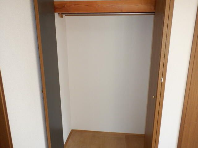 第二エスハイツ津田の収納