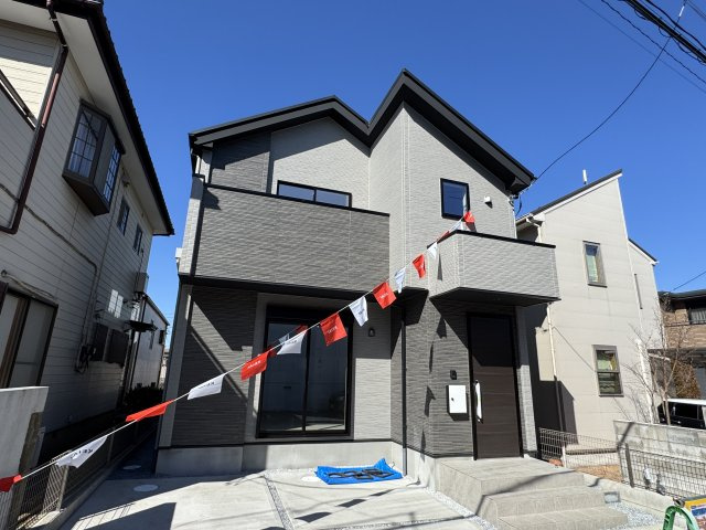 松戸市常盤平双葉町新築戸建【常盤平第三小：7分】の外観|完成済み内覧可能です！！