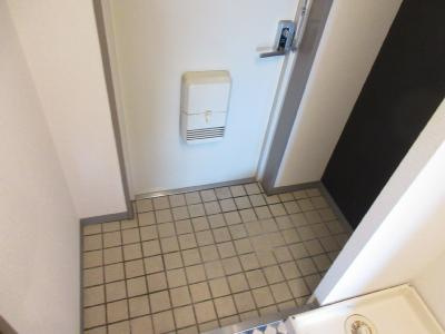 ドラル西院の玄関