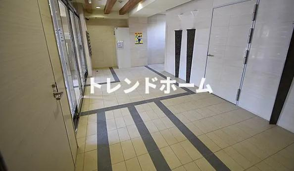 レジデンス福島のエントランス|選べる家電プランあり！！