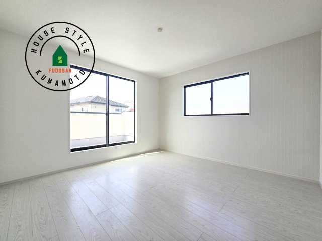 熊本市東区沼山津4丁目第1-1棟（1号棟）　の寝室|主寝室には収納力に優れたクローゼットがありますので、お部屋もすっきり片付きます。