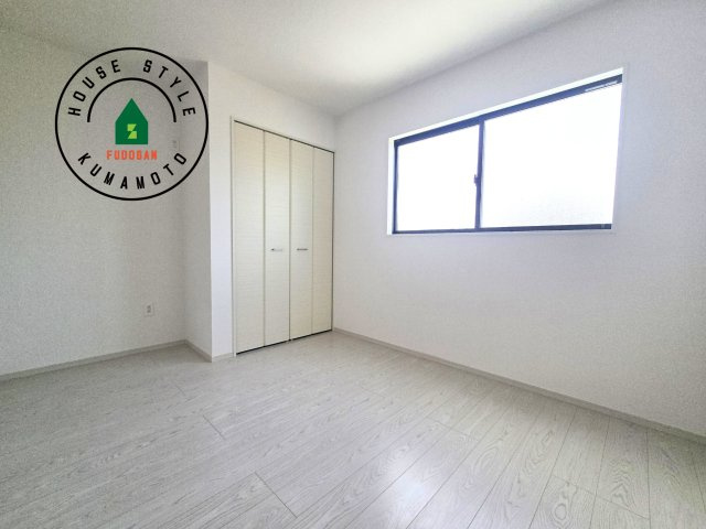 熊本市東区沼山津4丁目第1-1棟（1号棟）　の洋室|採光良好な洋室は全居室、複層ガラスの遮熱効果と断熱効果で、一年中快適に過ごせます。