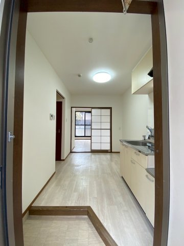 メゾン・ド・ジュールの玄関