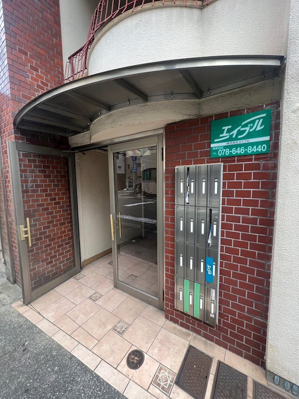 神戸市兵庫区新開地３丁目の賃貸マンションのエントランス|エントランスです