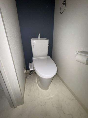 ルミエール西代A棟のトイレ