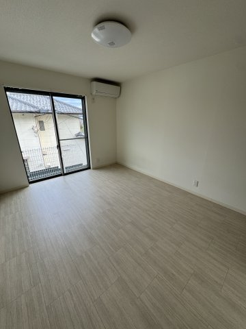 ルミエール西代A棟の寝室