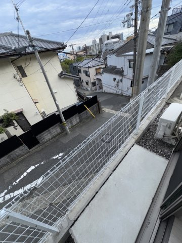 ルミエール西代A棟のバルコニー