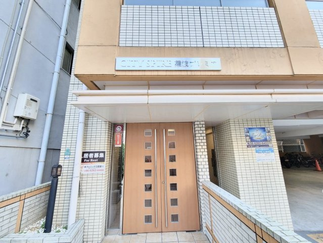 CITY　SPIRE難波プレミアムのエントランス