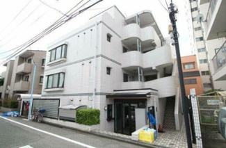 【外観】 | 鉄筋コンクリート造のがっちりとした建物。