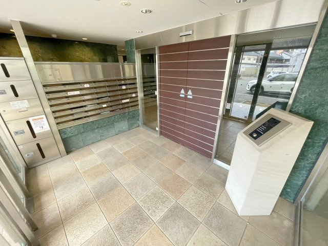 ジョイーレのエントランス