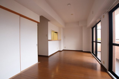 【居間・リビング】 | ルナ・ピエーナ泉北