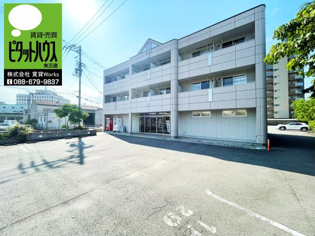 徳島市北佐古一番町の賃貸マンション