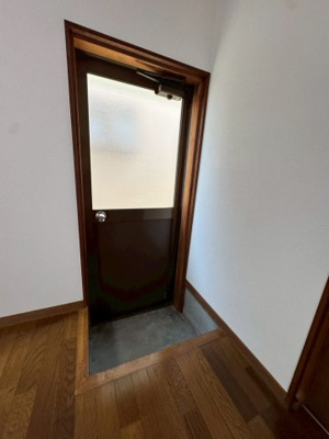 【玄関】 | 飯村南４丁目貸家