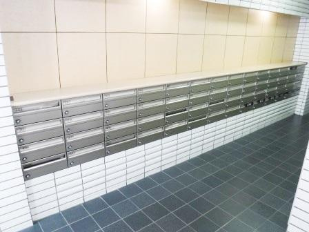 ワコー第2マンションのロビー