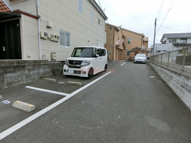 DaitoStyleTINAの駐車場