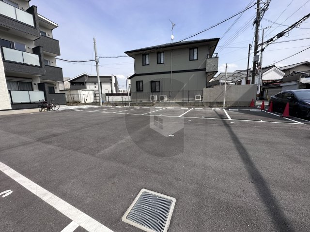 F asecia サンドの駐車場