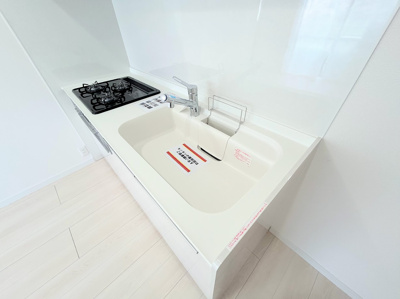 【キッチン】 | 綱島マンション | ◆広々したキッチンシンク。洗い物が多い時にも快適にご利用いただけます。