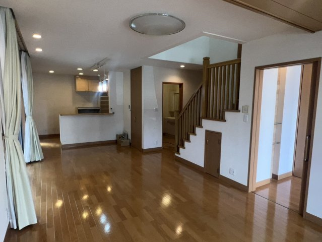 和歌山市西小二里1丁目の居間・リビング