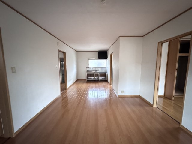 ガーデンハイツ清源寺の居間・リビング