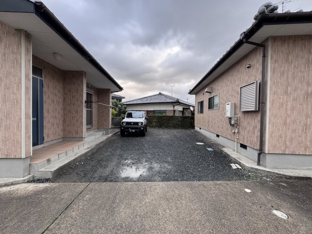 ガーデンハイツ清源寺の駐車場