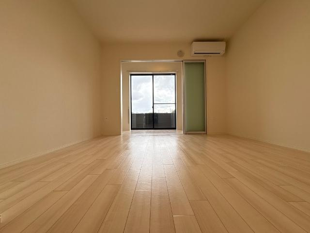 Ｓ-ＢＬＯＯＤ　ＯＺＵ　ＢＡＳＥの内装|洋室