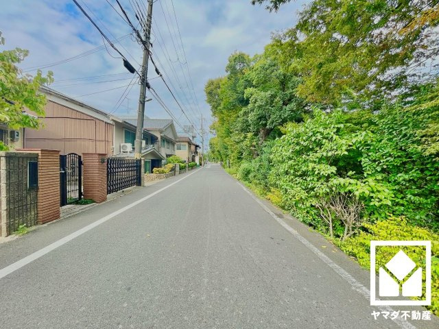 伏見区三栖町３丁目の前面道路含む現地写真