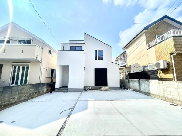 横浜市港北区高田西４丁目の新築一戸建の外観|堂々と完成しました！いつでもご案内可能です！
お車でご自宅まで送迎承ります。
