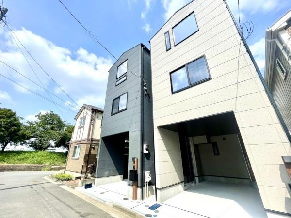 横浜市港北区樽町３丁目の新築一戸建の前面道路含む現地写真|車通りが少ない為、小さなお子様にも安心です。
是非一度、現地へ起こしください。

