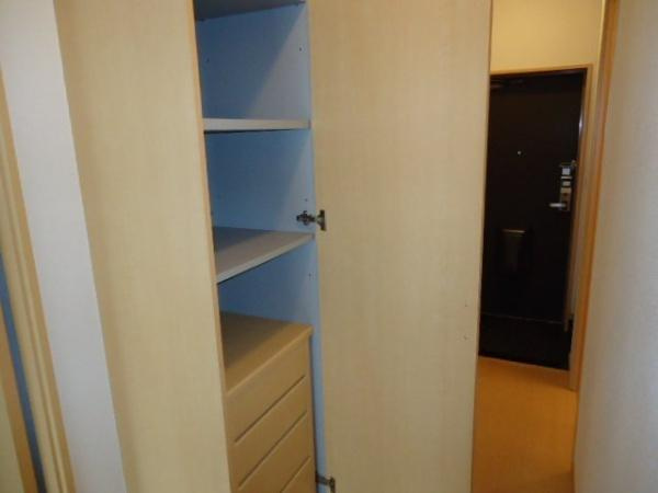 ロマン　A棟の玄関