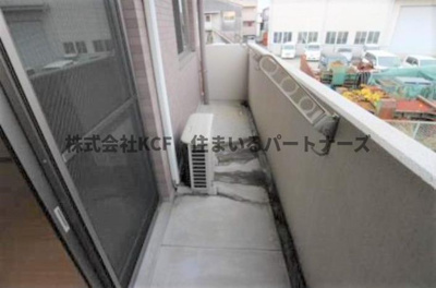 【バルコニー】 | グリーンキャッスル | 広々としたバルコニーです