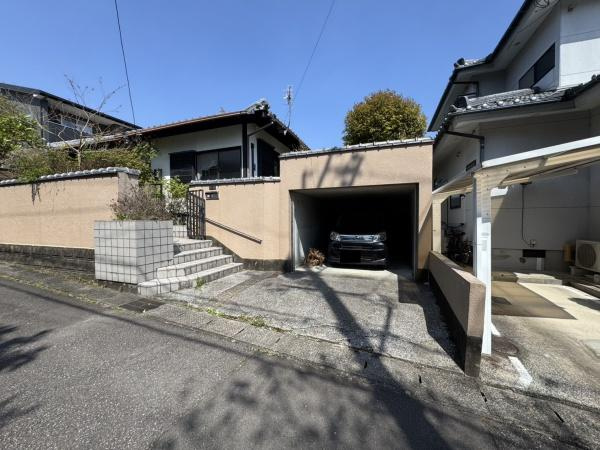 宮崎市江南　中古平屋戸建の駐車場