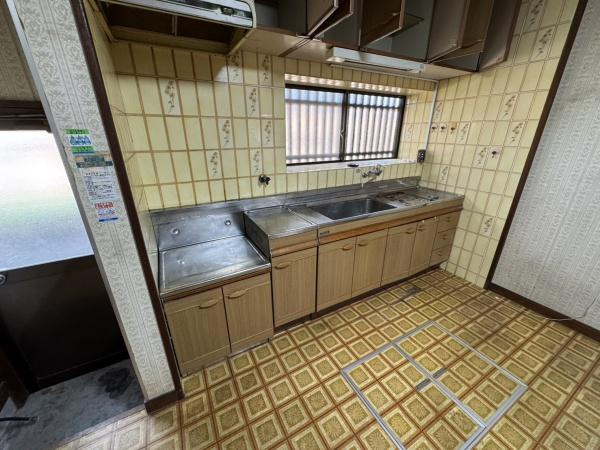 宮崎市江南　中古平屋戸建のキッチン