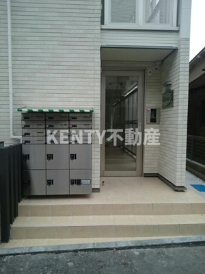 【エントランス】 | クレセント | 毎日通るエントランスはこのようになっています