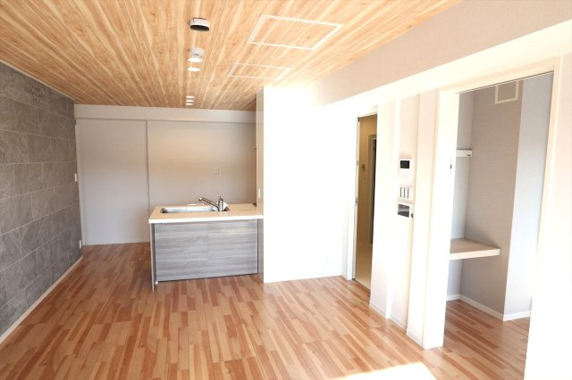 ＧＲＡＮＤ　ＧＲＥＩＧＥ（グラングレージュ）の居間・リビング