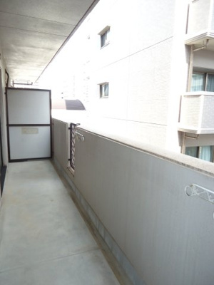 【バルコニー】 | 五豊マンション | 東向き