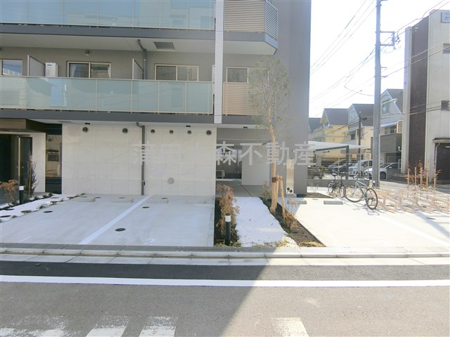 ARCOBALENO UMEYASHIKI アルコバレーノ梅屋敷の駐車場