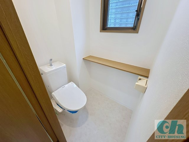 メゾンシャルム 101号室のトイレ