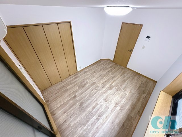 メゾンシャルム 101号室の洋室