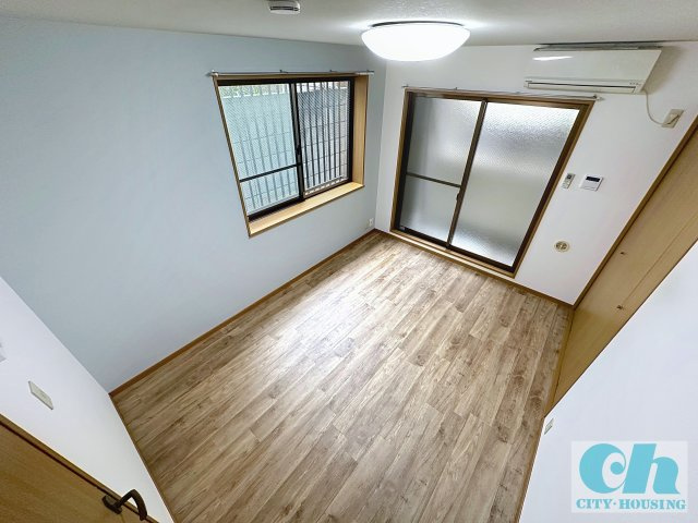 メゾンシャルム 101号室の洋室